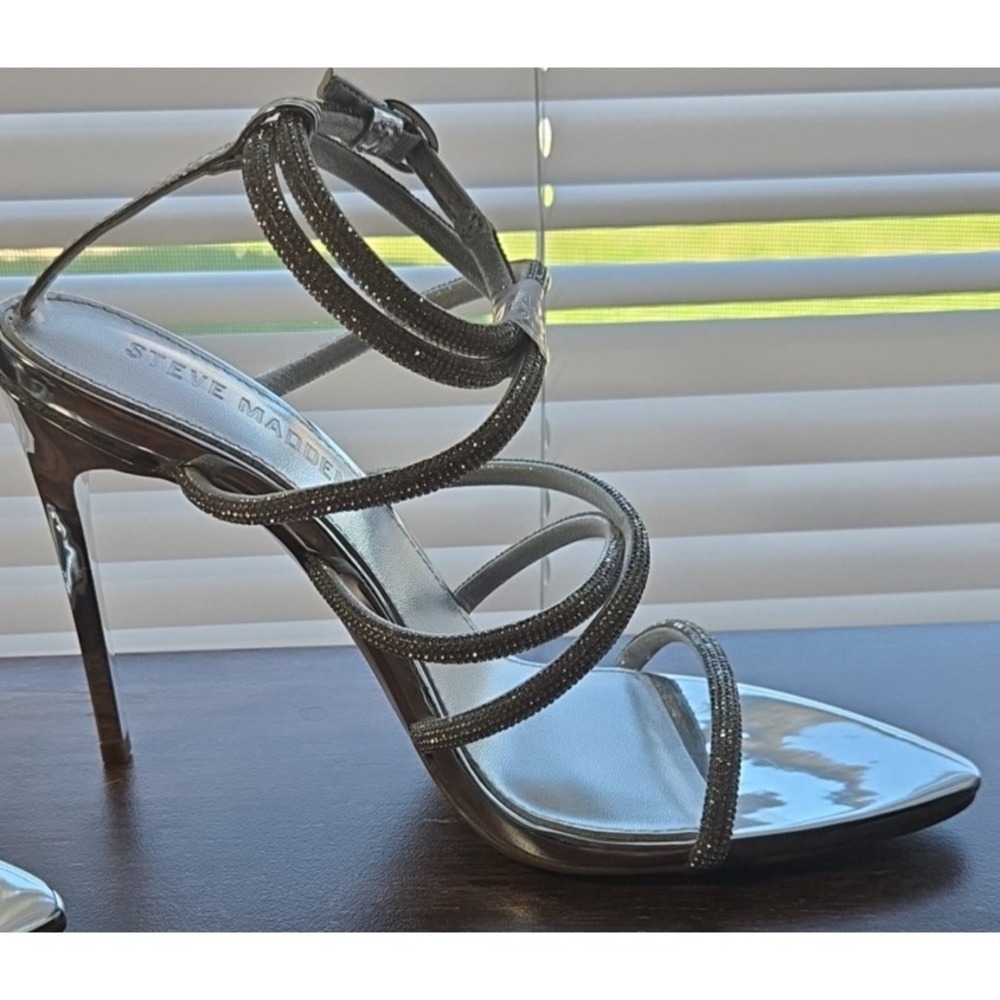 Steve Maddden Sky Rhinestone ankle strap Stiletto Heels in Sliver Size 8‎